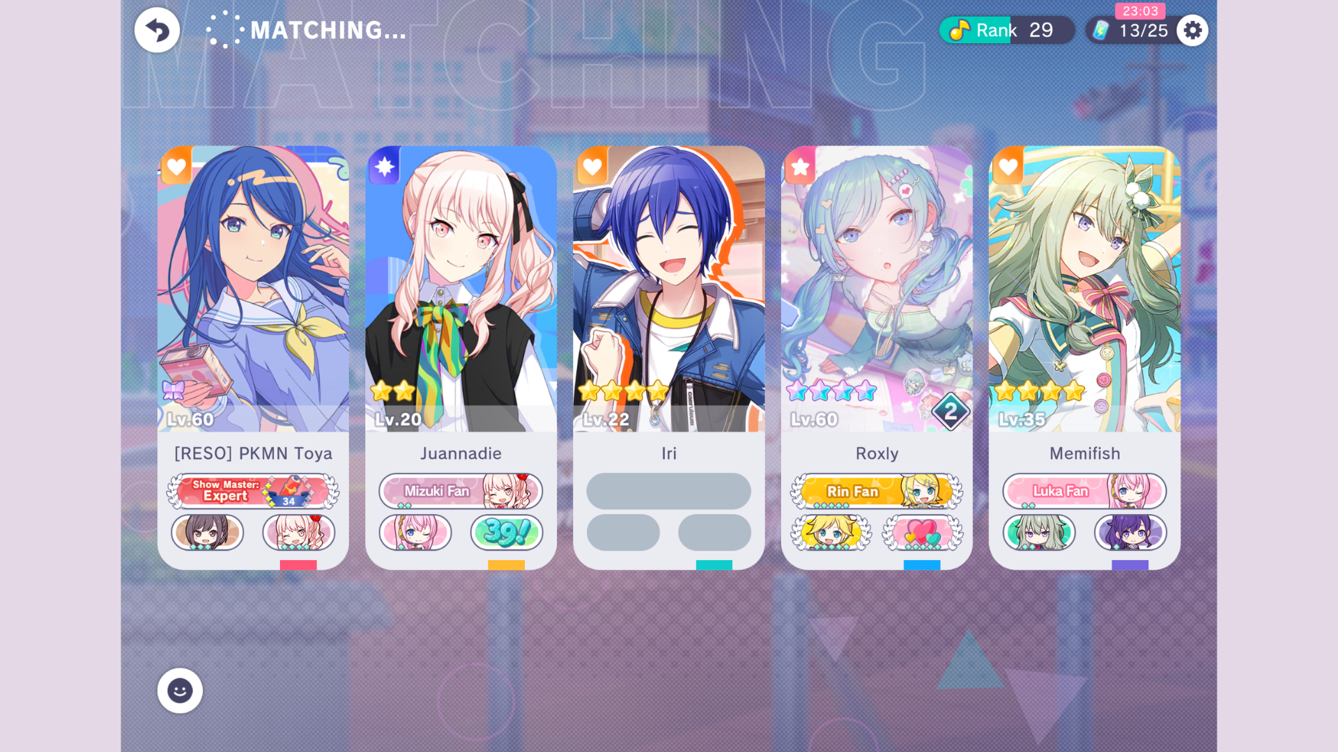 Hatsune Miku Colorful Stage screenshot showing characters getting ready for a co-op song.
